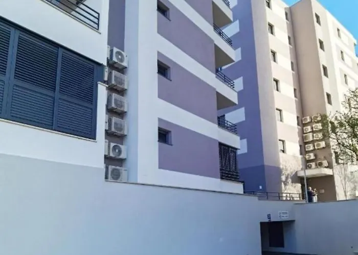 S'akvarel 1 - Private Garage *