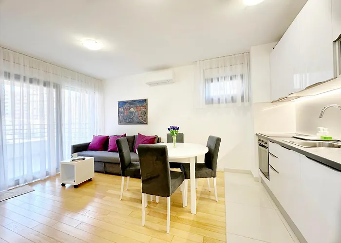 Apartman S'akvarel 1 - Private Garage Split