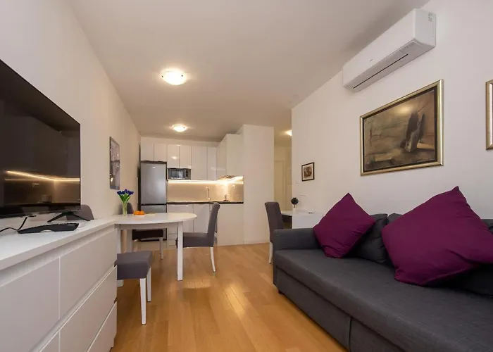 Apartman S'akvarel 1 - Private Garage Split