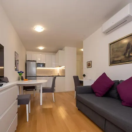 Апартаменты S'akvarel 1 - Private Garage Сплит